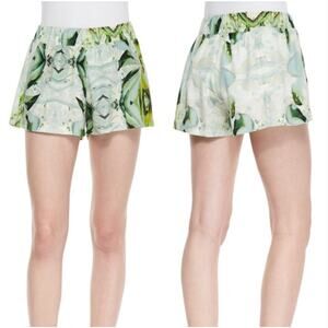 TOWNSEN | Silk Watercolor Grasshopper Green Floral Shorts | Size Large